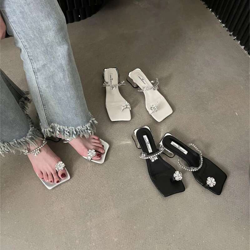 Crystal Slippers Fashion Low Heels Sandals Summer Open Toe Pearl Flip ps Brand Designer Women Party Shoes