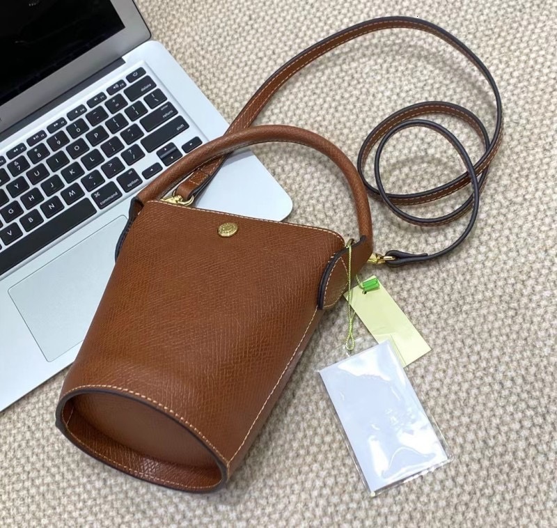 High Quality New South French Style Leather Mini Diagonal Cross Women's Handheld Wealth Bucket Bag, High-End Sense Shoulder Bag