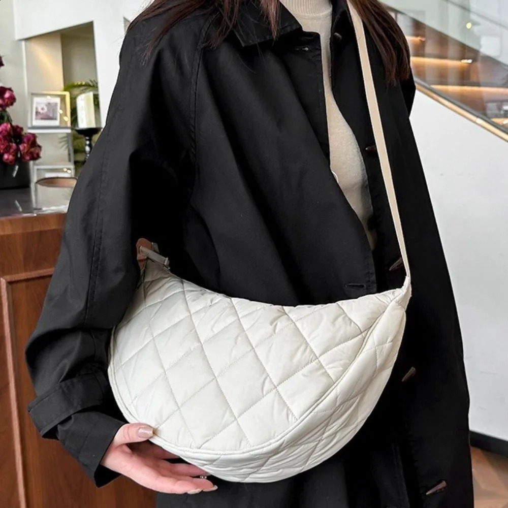 Waist Half Moon Belt Bag Solid Color Crossbody Bag Large Capacity Shoulder Bags Portable Nylon Plaid Travel Bags for Commuting 250122