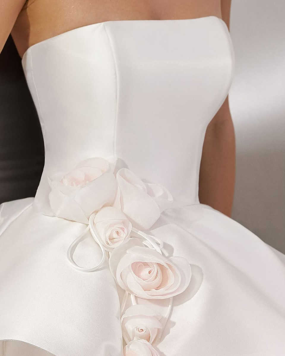 Designer Mini Evening Dresses Strapless Sleeveless Gown 3D Floral Appliques Short Prom Party Dress Custom Made