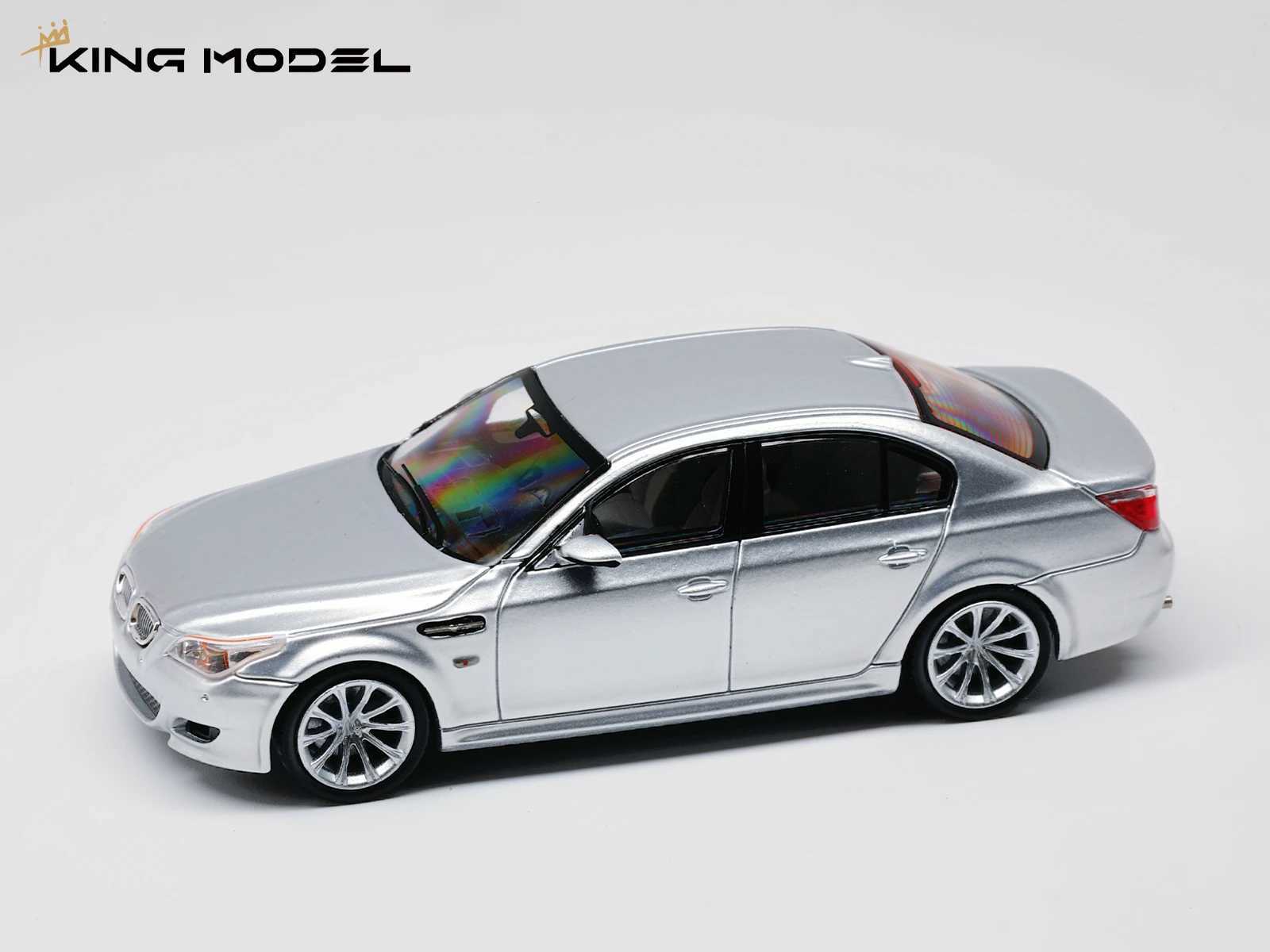 Kingmodel 1 64 M5 E60 Black/Silver Truck Sedan Edition Die cast Model X250125