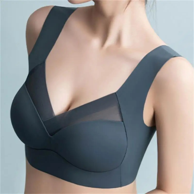 Womens bra largesized seamless thin lace wrapped integrated fixed cup no steel ring strapless vest womens 250122