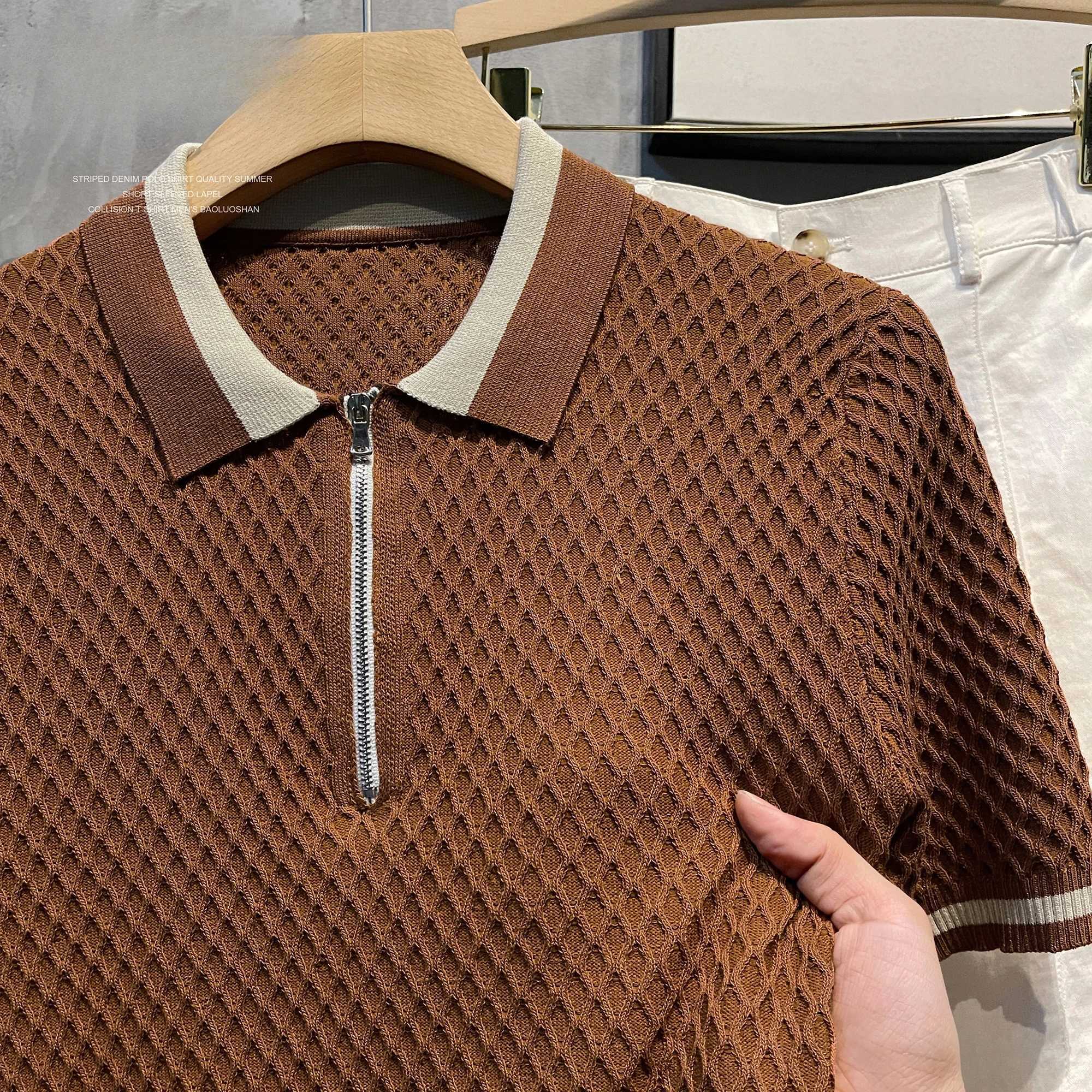 2023 Mens Casual V-Neck Knitted Jacquard Polo Shirt Solid Color Short Sleeve Solid Color Shirt Breathable Luxury Clothing B24 W250117