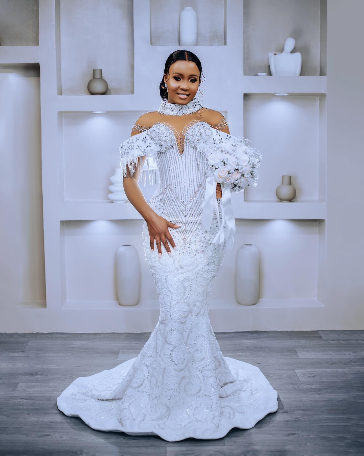 2025 Arabic Aso Ebi Plus Size Off White Mermaid Wedding Dresses Crystals Beaded Sequined Lace urious Vintage Bridal Gowns Dress For Bride