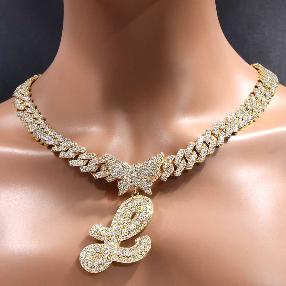 Bling Iced Out Butterfly Letter Cuban Link Chain Necklace for Women Gold Silve Color Miami Hip Hop Necklace Name Initial JewelryXJ250121