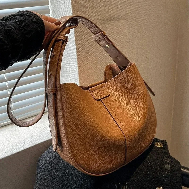 Leather Bags Fashion Single Shoulder Crossbody Bag Senior Explosive Women Bucket Package Simple Magnetic Buckle Bag 250122