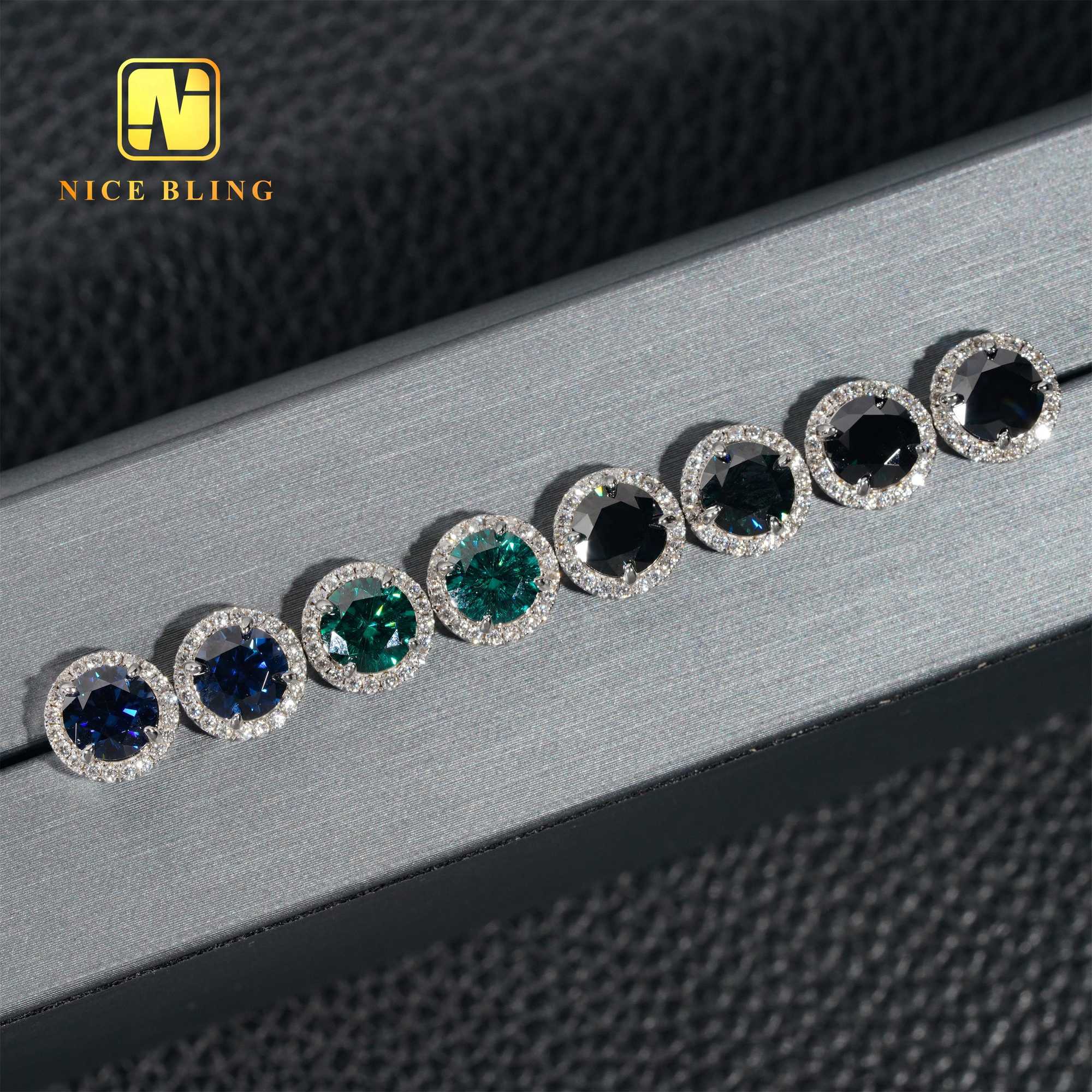 Shining Women Men Earrings 1.0ct Sterg Sier VVS Dia Emerald Green Moissanite Halo Ear Studs For Engagement Wedding