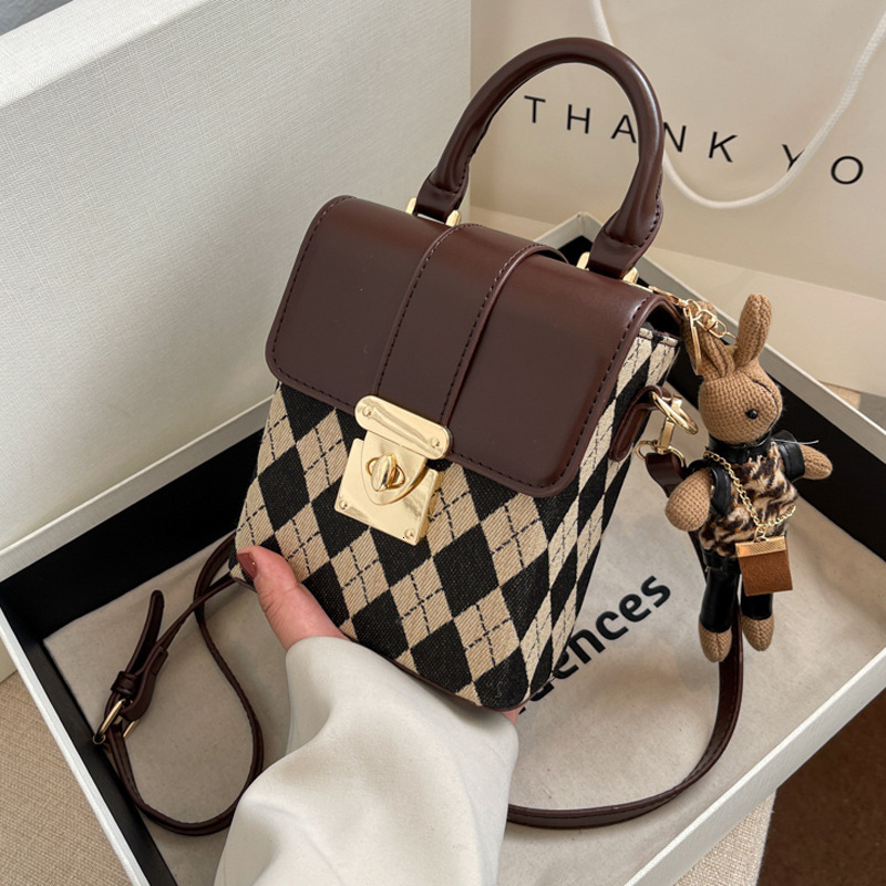 French Niche Design 2025 Spring New Women's Popular Crossbody Internet Celebrity Portable Small Square Bag
