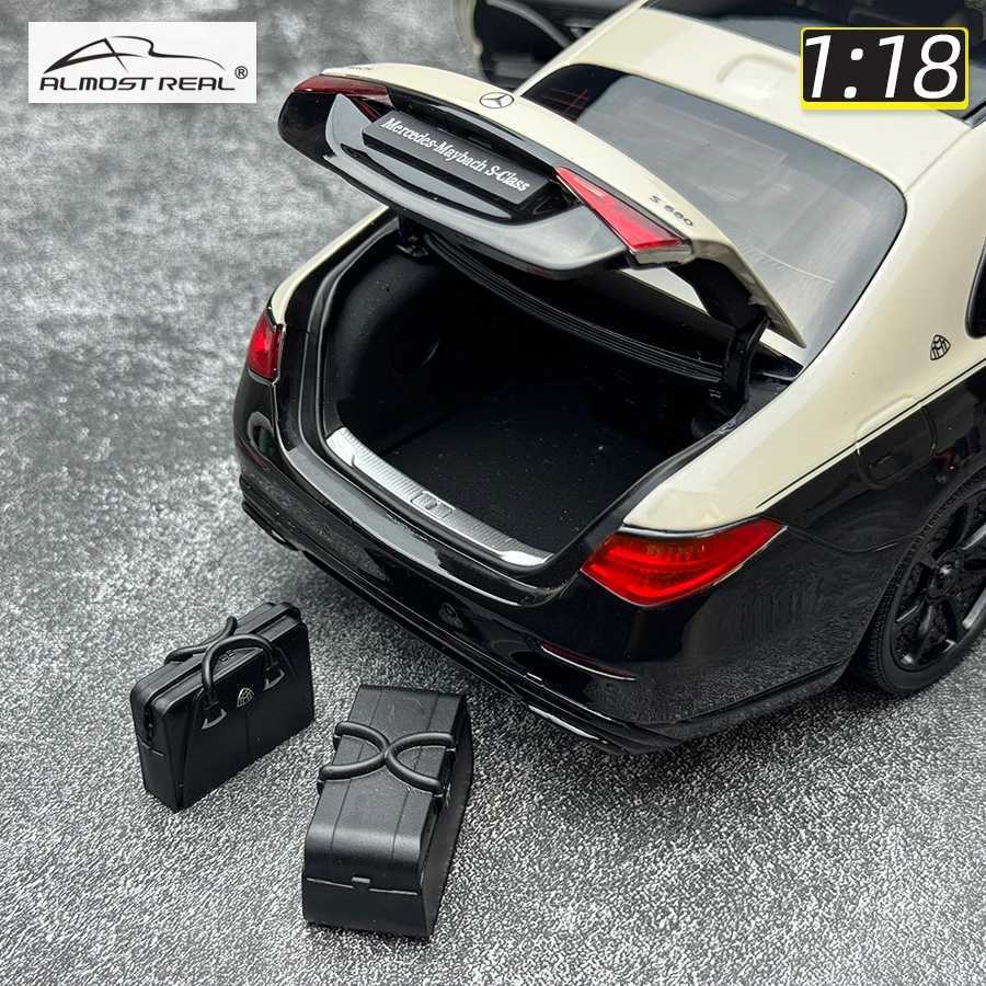 Almost Real 1/18 FOR Benz Maybach S-Class S680 Night Series 2023 car model Metal send friends send leaders birthday presents X250125