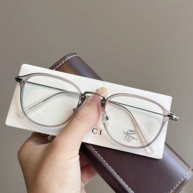 Korean Style Womens Eyeglass Frame TR90 Material Anti Blue Light Glasse High Quality Men Glass 250114