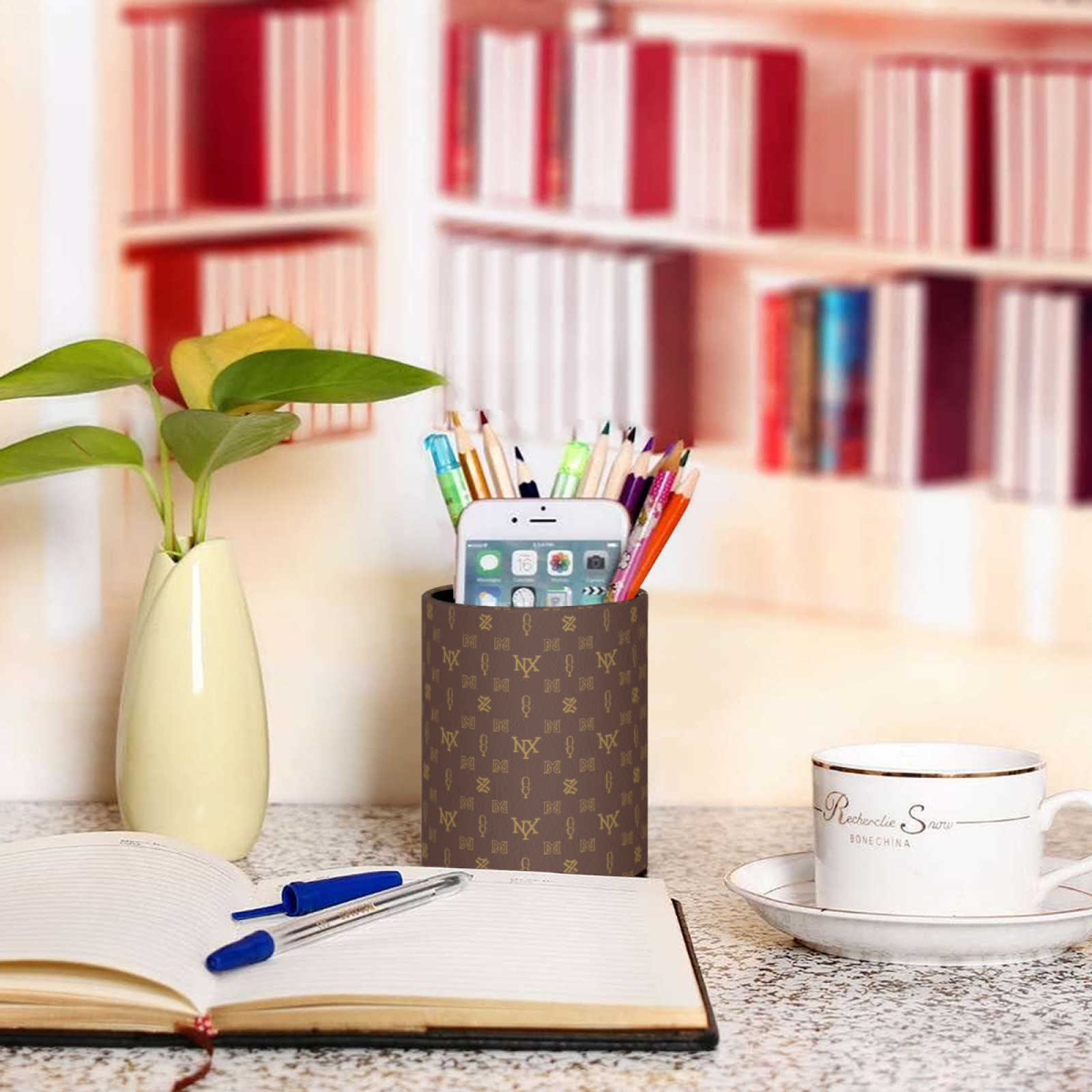 NXY Business Leather Designer Round Pencil Holder Desktop Stationery Makeup Brush Storage Office Desk Organizer Pencil Cup Holder