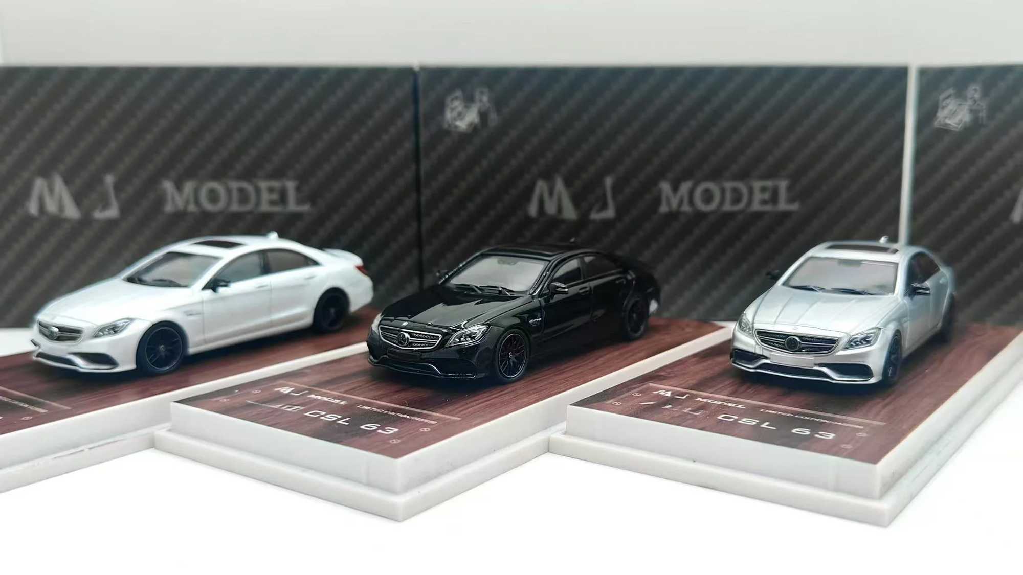 MJ 1 64 CLS63 Silver Devils Eye Sedan Edition Diecast Model Car X250125