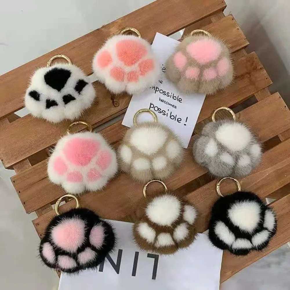 Cat paw pendant keychain Kawaii fluffy faux fur keychain stuffed toy childrens gift plush toy keychain backpack car keychain M250419
