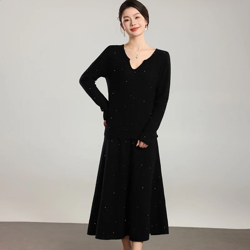 Autumn And Winter 100 Pure Wool Dress Ladys HalfOpen Collar LongSleeved Sequined Knitted TwoPiece Casual Pullover 250109Z