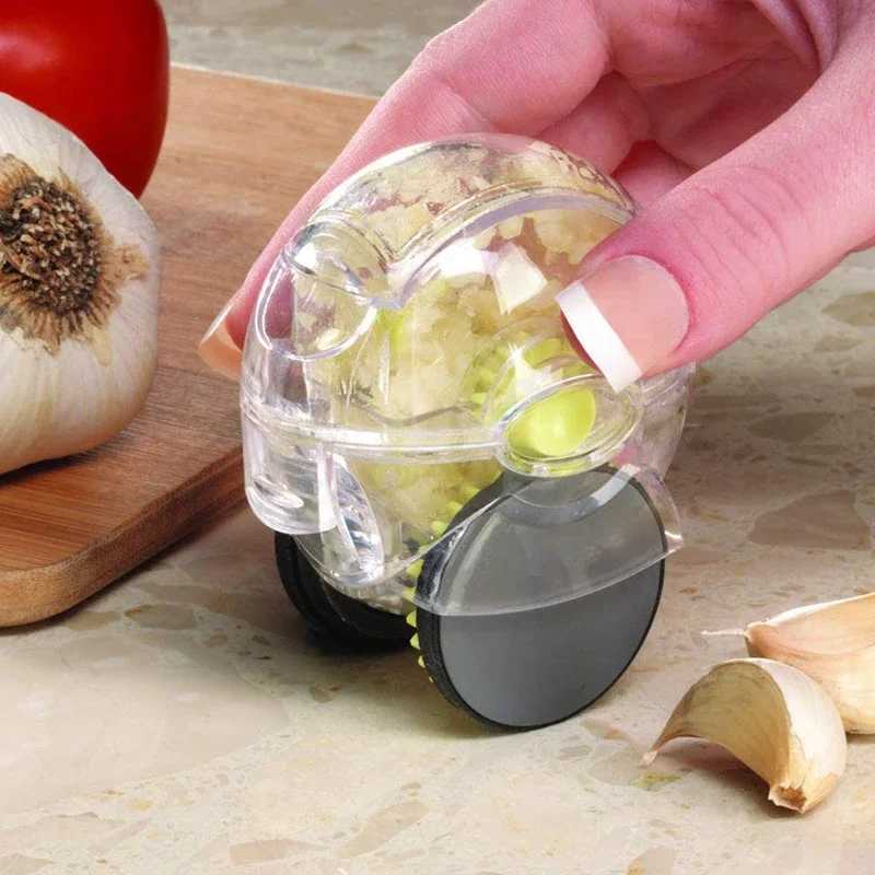 ABS Garlic Chopper Roller Peeler Mincer Slicer Garlics Press Kitchen Tool Grater Grinding Press Machine Chopper X250125