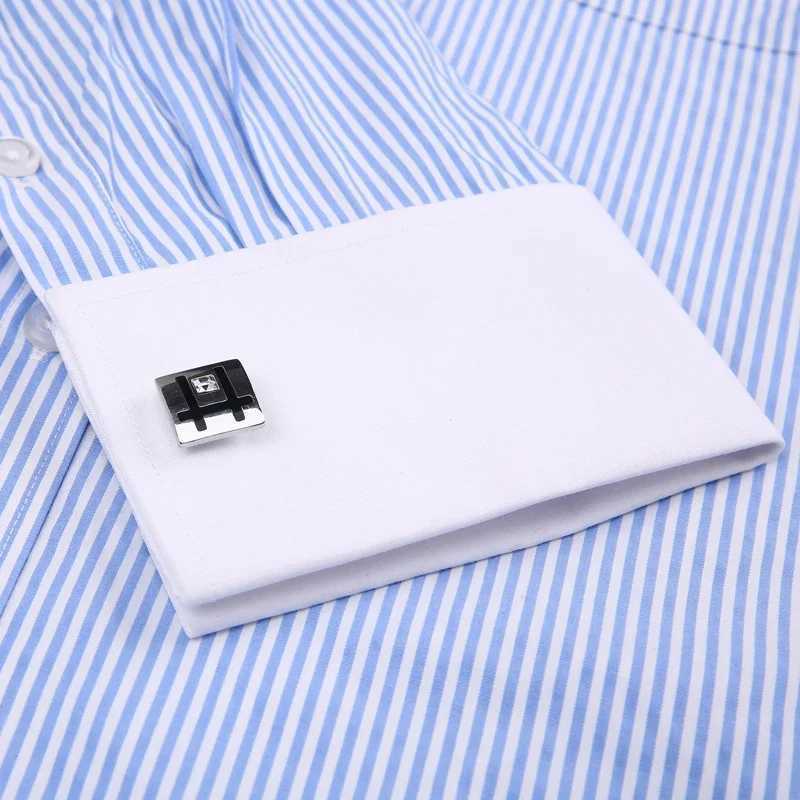 2024 Mens Classic French Cuffs Striped Dress Shirt Single Patch Pocket Cufflink Included Long Sleeve Wedding ShirtsXJ250121