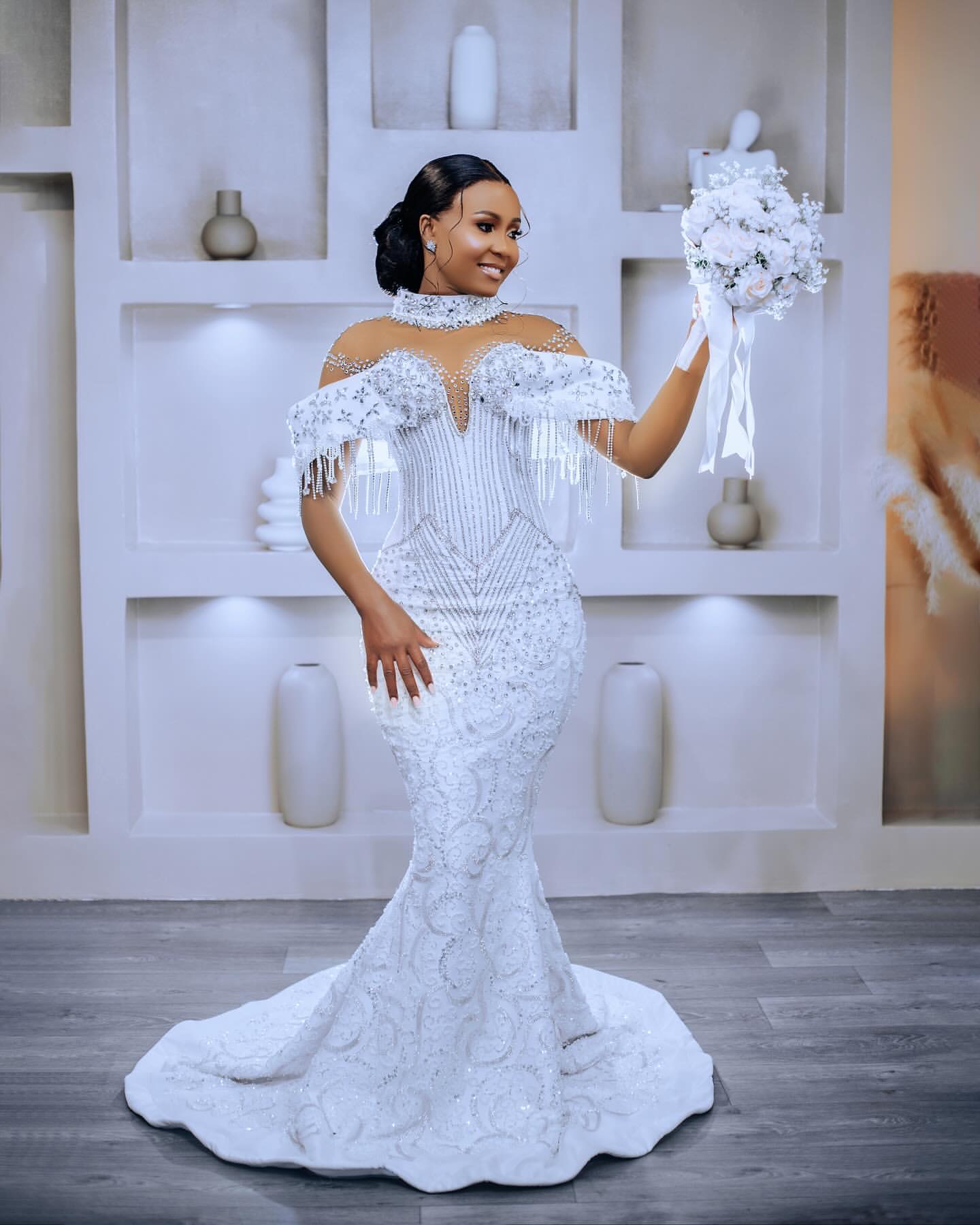 2025 Arabic Aso Ebi Plus Size Off White Mermaid Wedding Dresses Crystals Beaded Sequined Lace urious Vintage Bridal Gowns Dress For Bride