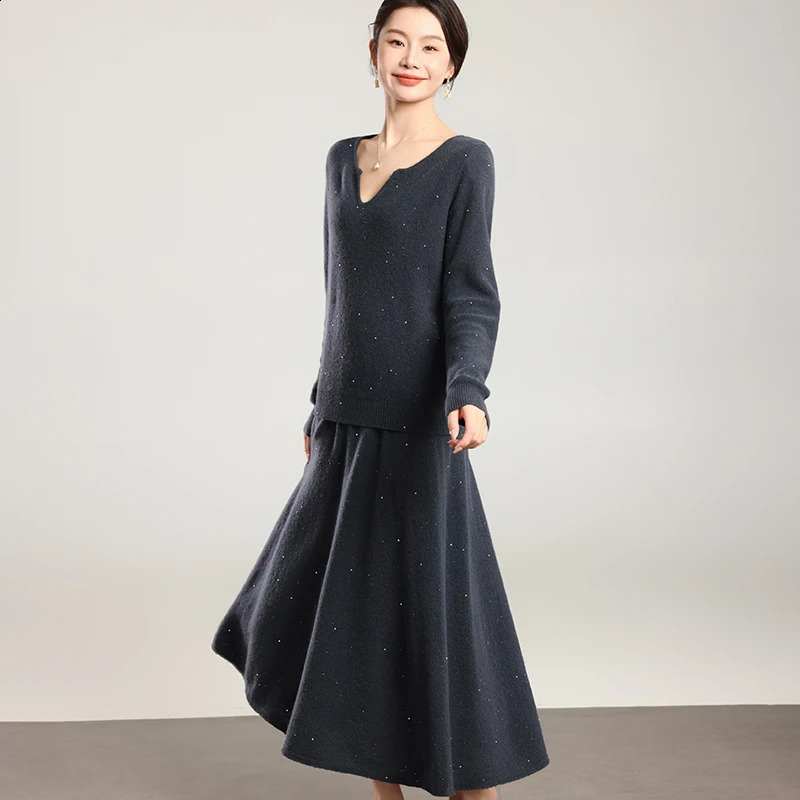 Autumn And Winter 100 Pure Wool Dress Ladys HalfOpen Collar LongSleeved Sequined Knitted TwoPiece Casual Pullover 250109Z