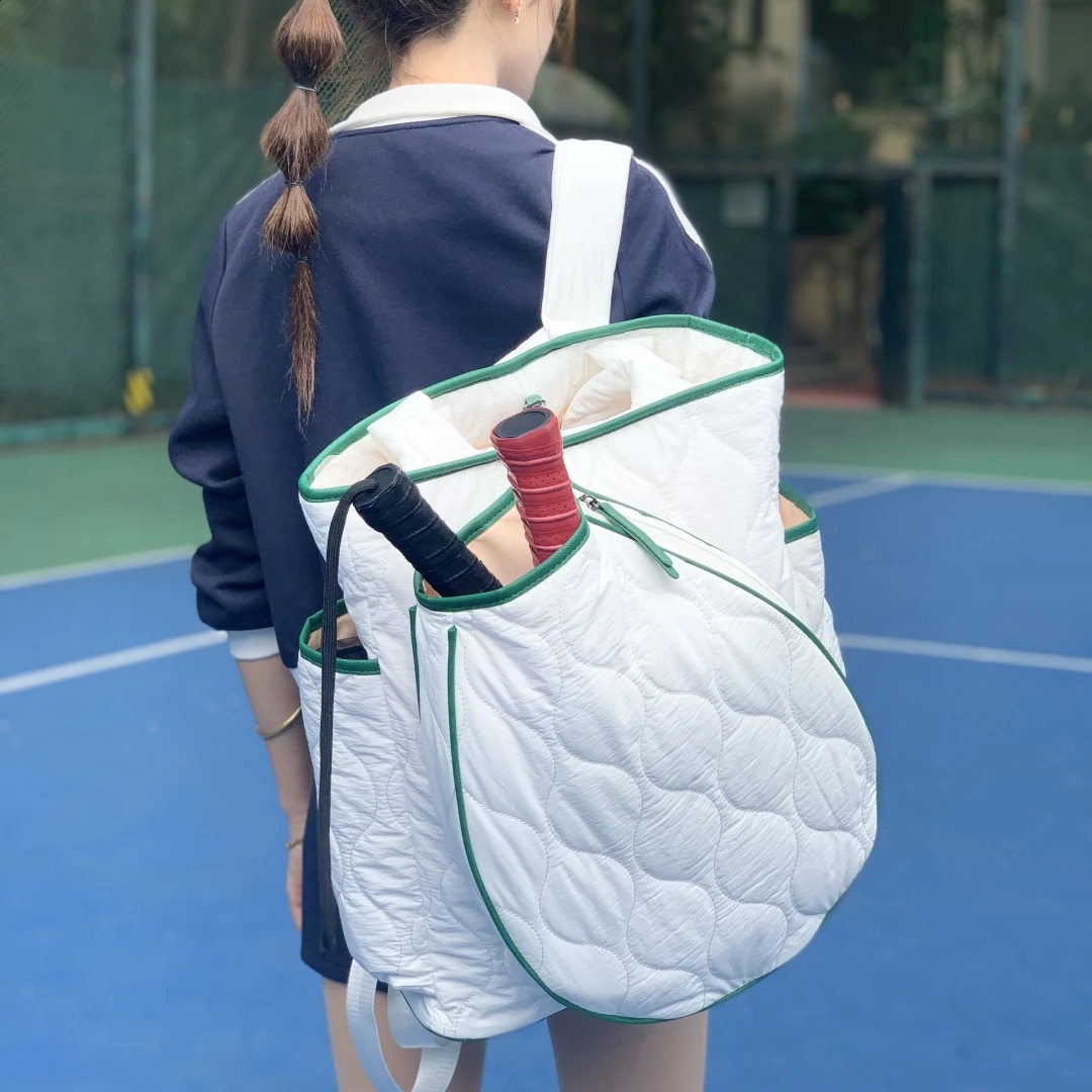 High quality women Large Capacity Zipper Tennis Racket Sling Sport Quilted Puffer Pickleball Bag Large Capacity Duffel Bag 250110
