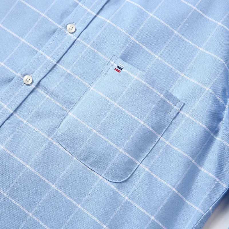 100% Cotton Breathable Men Oxford Short Sleeve Summer Plaid Striped Male Shirt Business Regular Fit Oversized ClothesXJ250121
