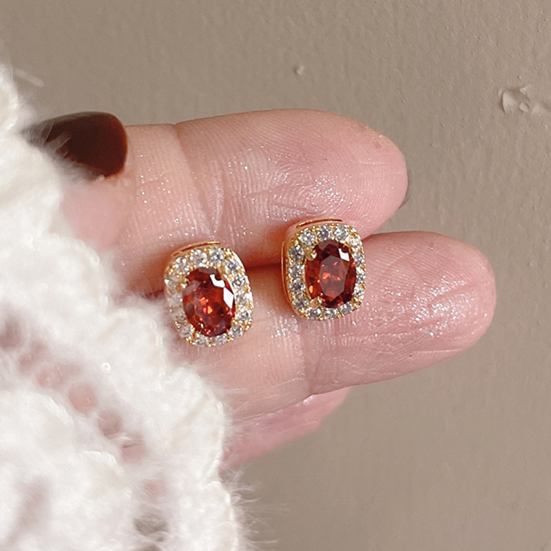 2025 Choucong Stud Earrings Vintage Jewelry 925 Sterling Silver Gold Fill Oval Cut Ruby Pave Cubic Zircon CZ Diamond Party Women Wedding Earring For L
