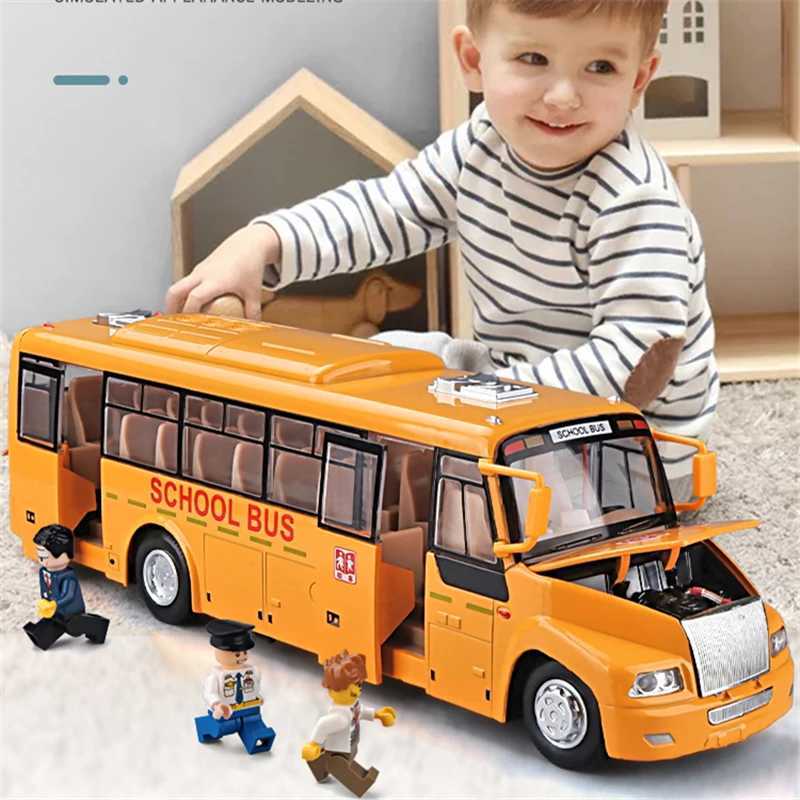 1/32 Alloy America School Bus Model Diecasts Metal Toy Student Bus Car Vehicles Model Simulation Sound and Light Boy Kids Gifts X250125