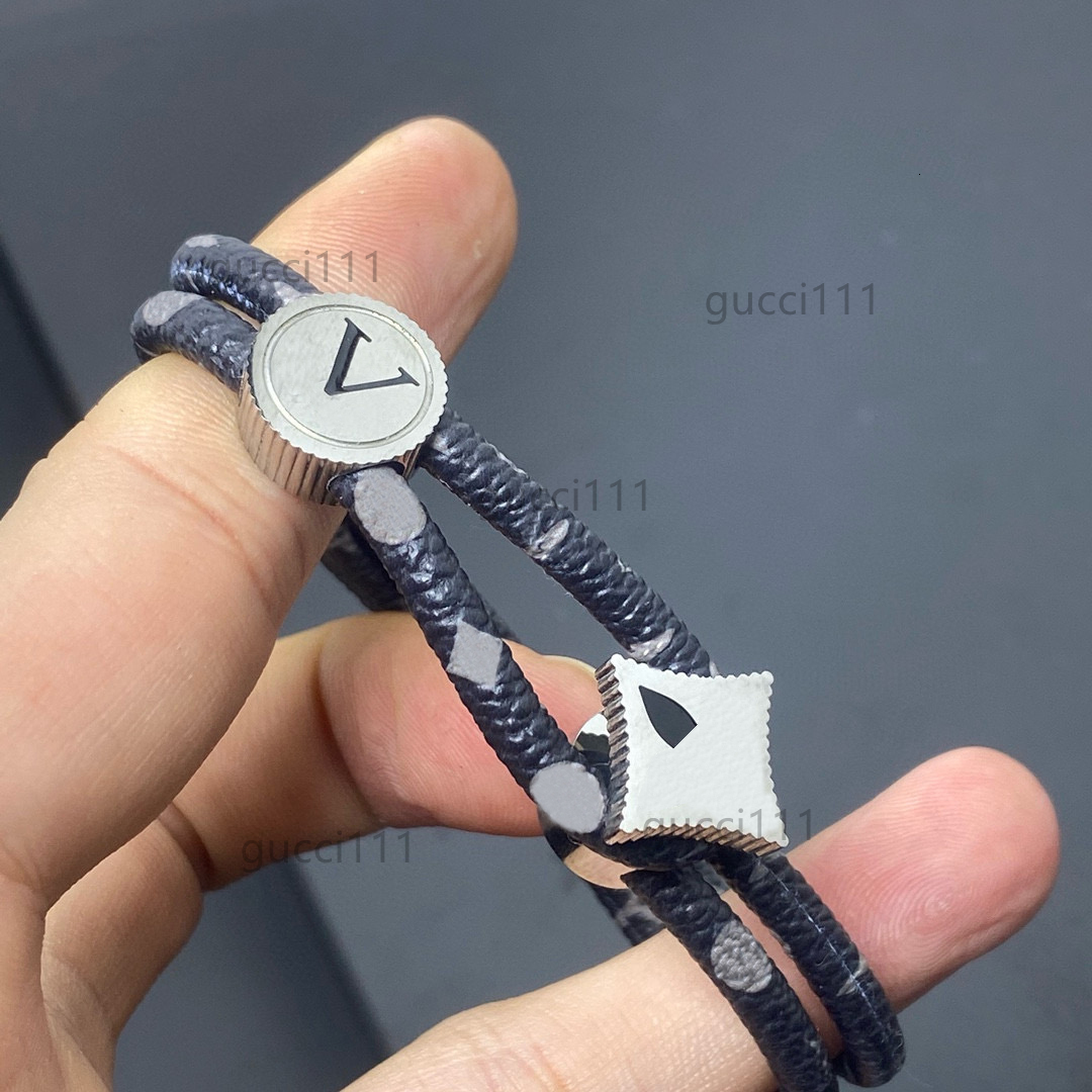 lvbracelet Designer Bracelet For Men Women Bangles Fashion Brand Leather Bracelets With Letters 4 Style Luxury Jewel louis vuittonly lvs lvt louisvuitton 82H1