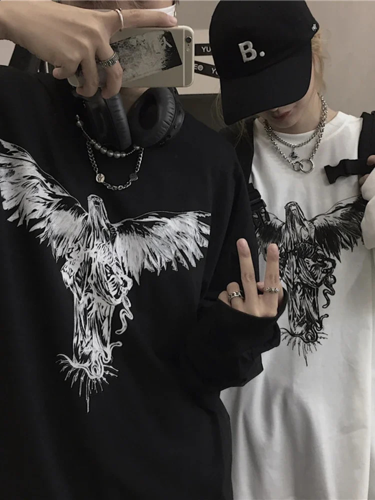 Mens long sleeved T-shirt unisex printed Hip pop street bag retro T-shirt gothic casual mens Y2k street top 250117