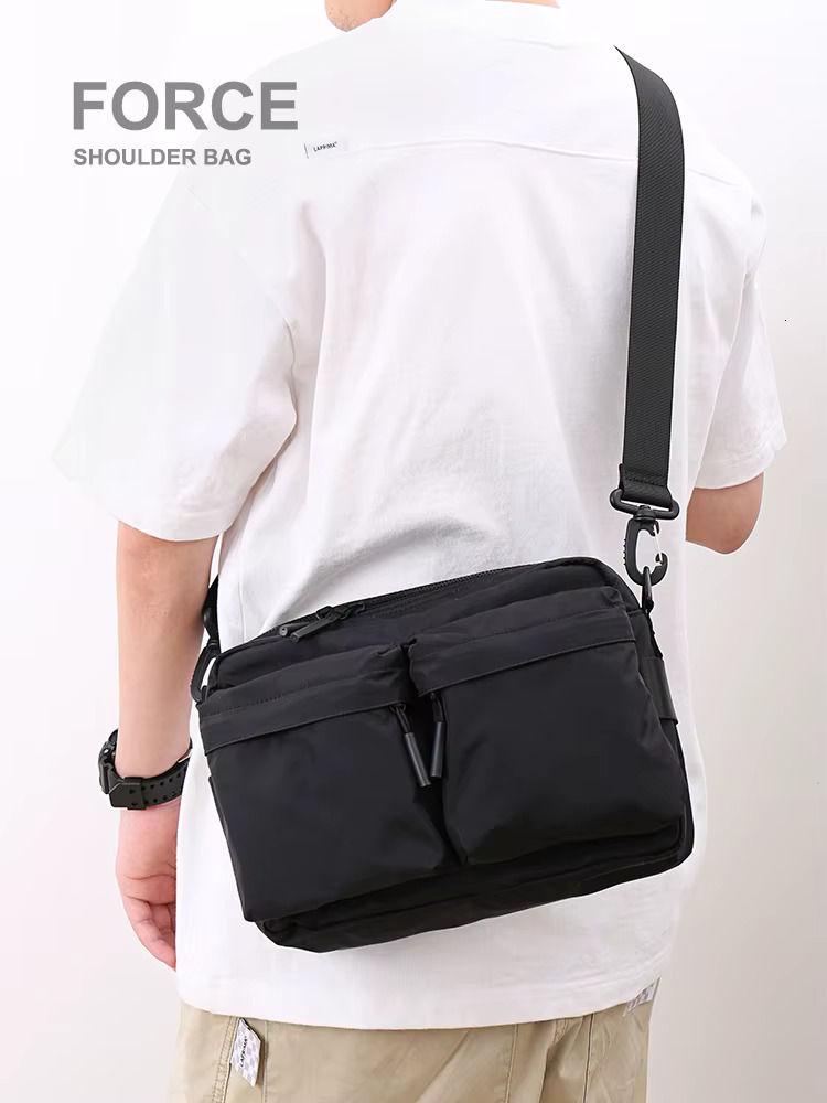Japanese Style Casual Crossbody Waterproof Shoulder Fashion Messenger Bag Durable Men Handbag