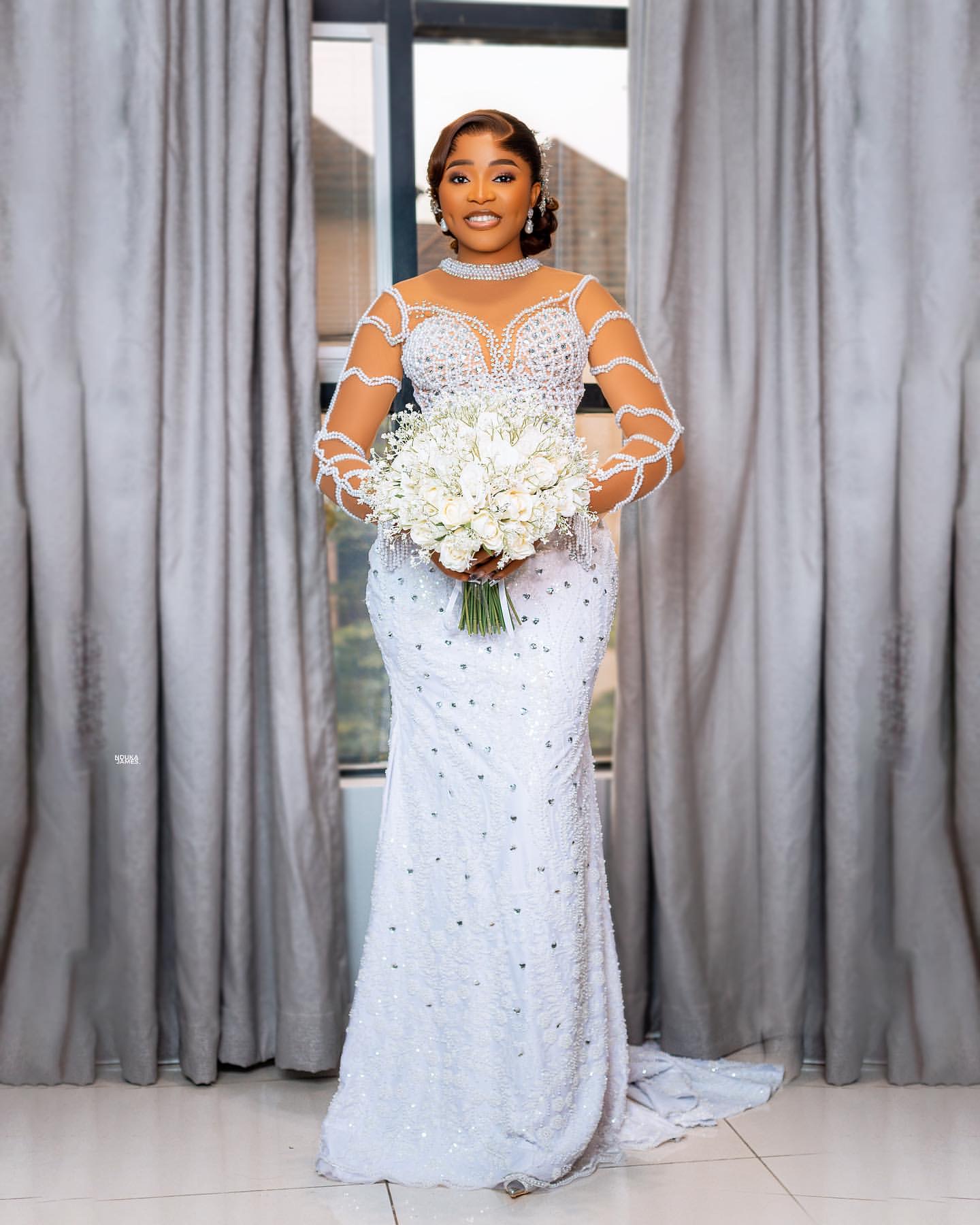 2025 Arabic Aso Ebi Plus Size Ivory Mermaid Wedding Dresses Pearls Crystals Detachable Train Vintage Sequined Lace Bridal Gowns Dress For Bride