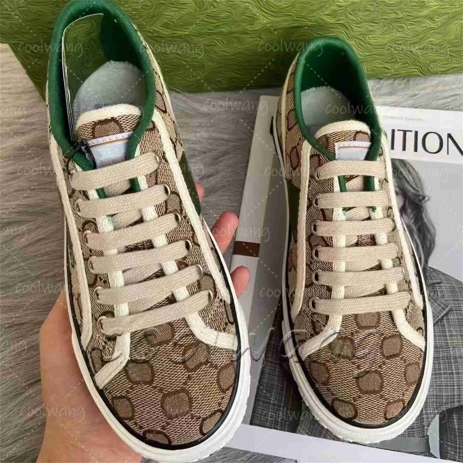 Designer Women Casual Shoes Italy low-cut 1977 high top Letter High-quality shoe Sneaker Beige Ebony Canvas Tennis Shoe Luxury Fabric Trims