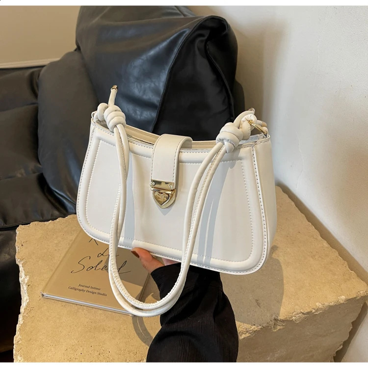 White Single Shoulder Bag for Women Classic Flap Small Underarm Bags Lady Daily Out Casual Handbag Purses 250121