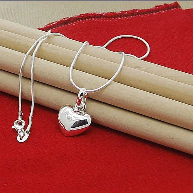 hot sale Silver color Solid Heart Necklace 18-30 Inch Snake Chain For Women Girl Wedding Charm Fashion Jewelry luxuryXJ250121