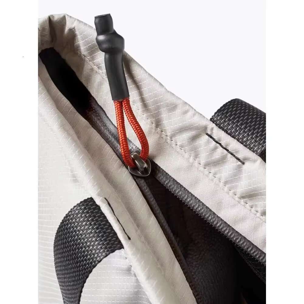 Bellroy Australia Lite 15L Stylish Tote Shoulder Bag For Commuting To Work