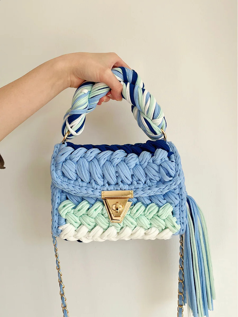 New Free Shipping Designer Bag Handmade Woven Womens Thread Hook Knitted Shoulder Bag Colorful Strip Chains Bags For Women Small Purses