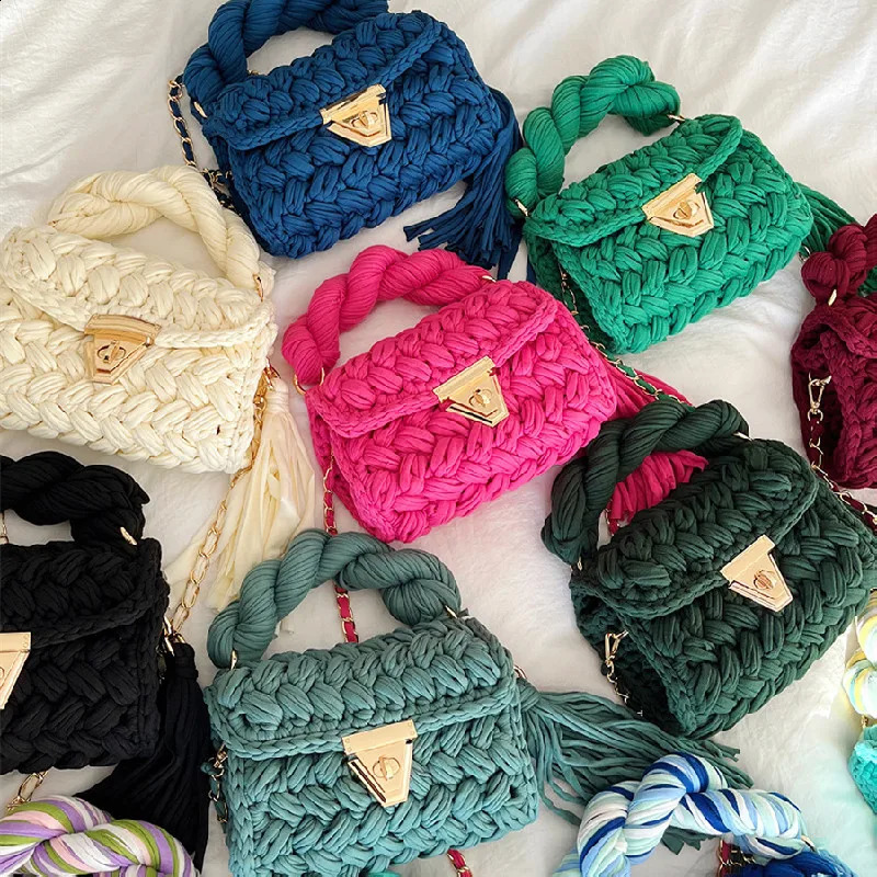 New Free Shipping Designer Bag Handmade Woven Womens Thread Hook Knitted Shoulder Bag Colorful Strip Chains Bags For Women Small Purses