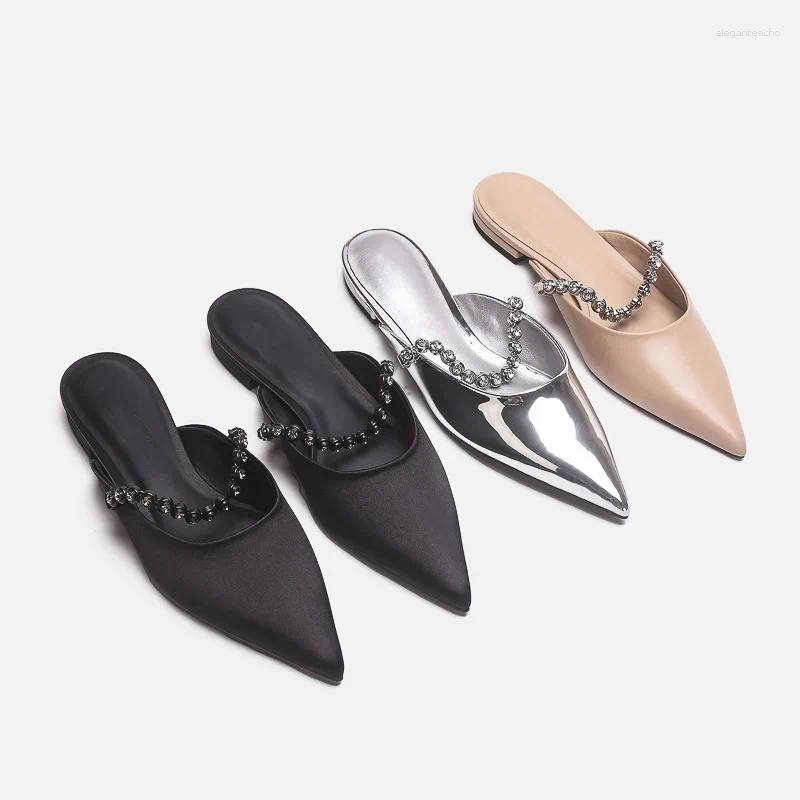 2025 S Fashion Designer Sandals Gemstone Chain Pointed Small Sier Shoes For Women Wearing Outerwear Baotou Half Slippers Look Thin Flat Mill