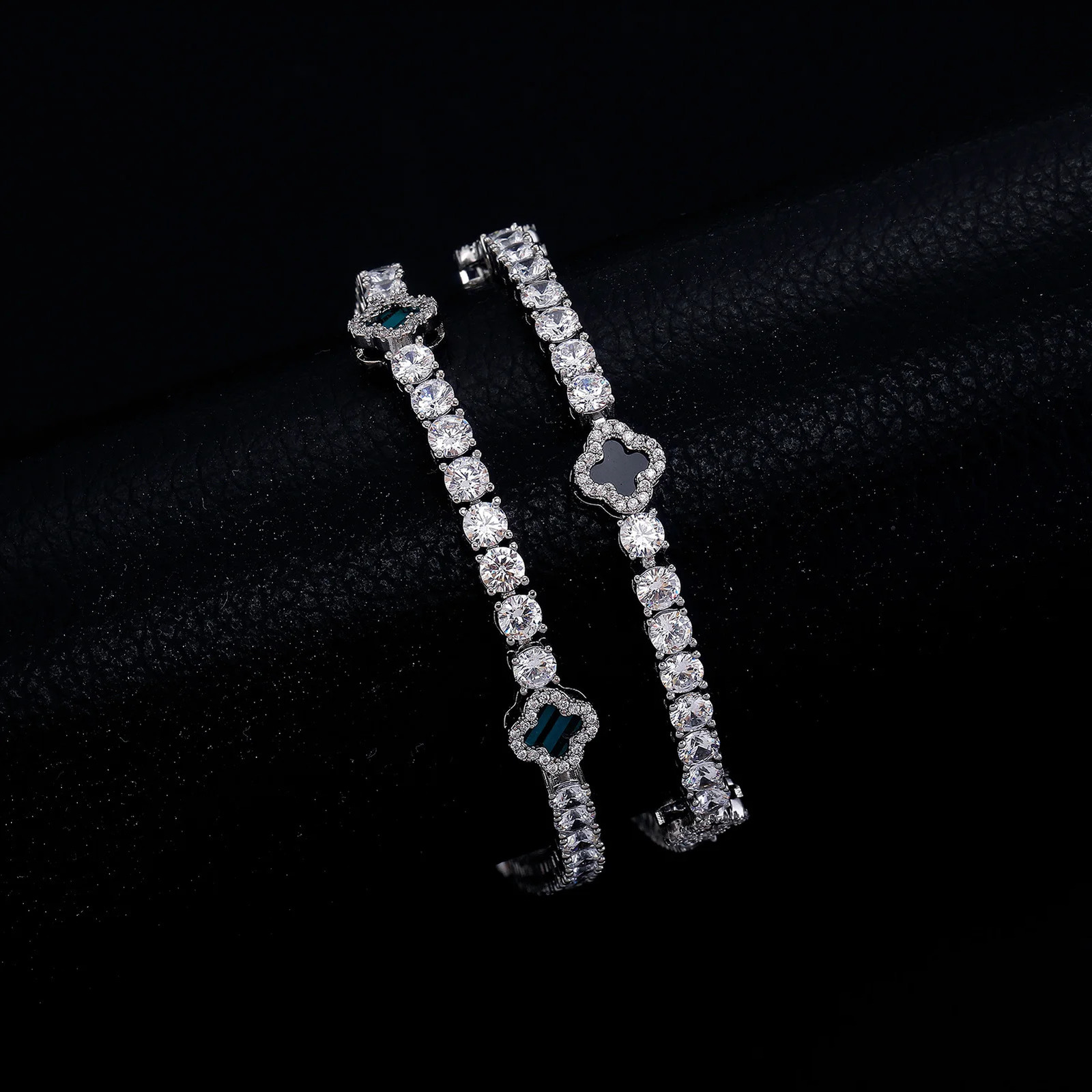 JINAO Hip Hop Four Leaf Clover Full Ice Fashion 4mm Tennis Chain Necklace and Bracelet Set Womens Charm Jewelry 250116
