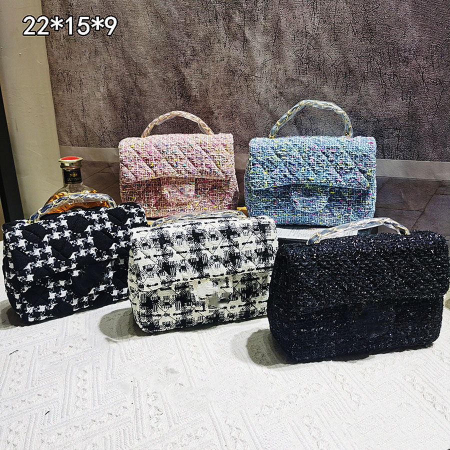 Designer small fragrance new women's bag fashion with small square chain bag hand carrying single shoulder crossbody bag diamond check handbag