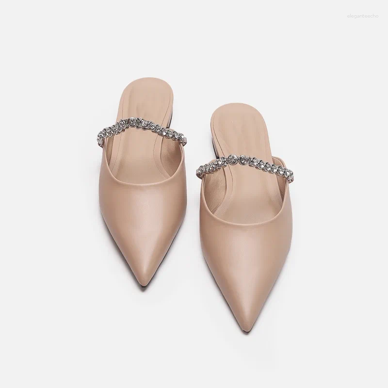 2025 S Fashion Designer Sandals Gemstone Chain Pointed Small Sier Shoes For Women Wearing Outerwear Baotou Half Slippers Look Thin Flat Mill