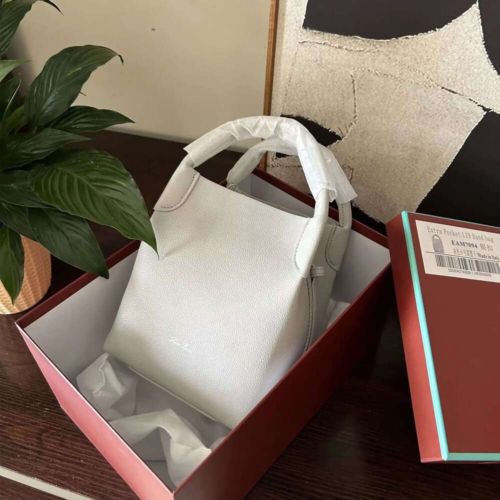 Fashion Light Mini Vegetable Basket Retro New Lychee Grain Cowhide Bucket Leather Single Shoulder Crossbody Bag