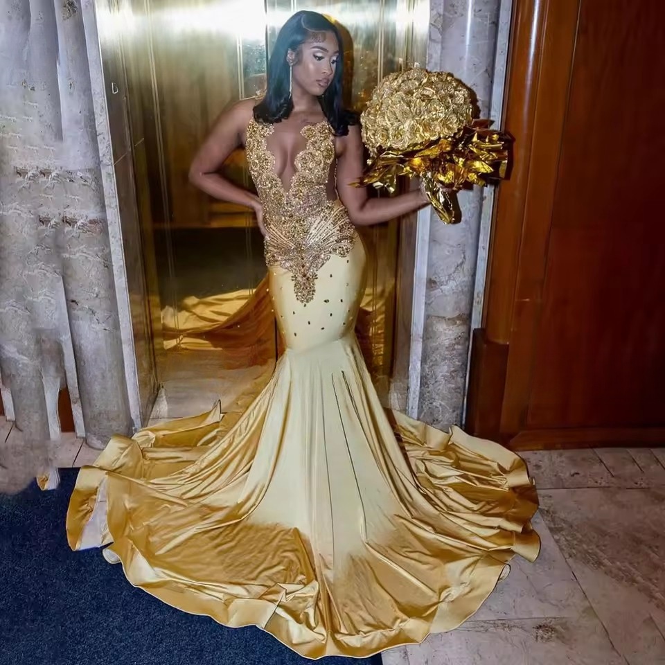 2025 Sexy Gold Sequins Mermaid Prom Dresses Glitter Crystal Plus Size Evening Ocn Birthday Gowns Customised 0218