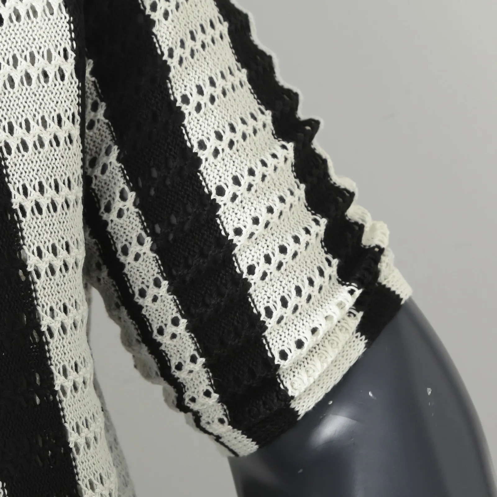 Male Trend Summer Hollow Lapel Shirt Short Sleeve Sexy See Through Shirt Single Breasted Casual Handsome MenS Shirts 250118