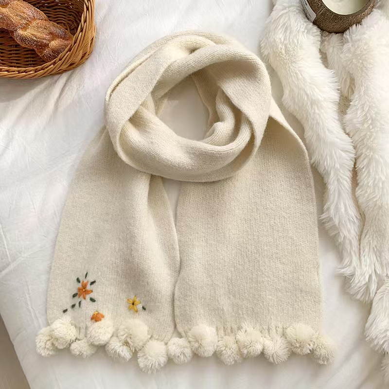 T121 Korean scarf autumn and winter new niche design embroidered small flower ball scarf wool knitted neck