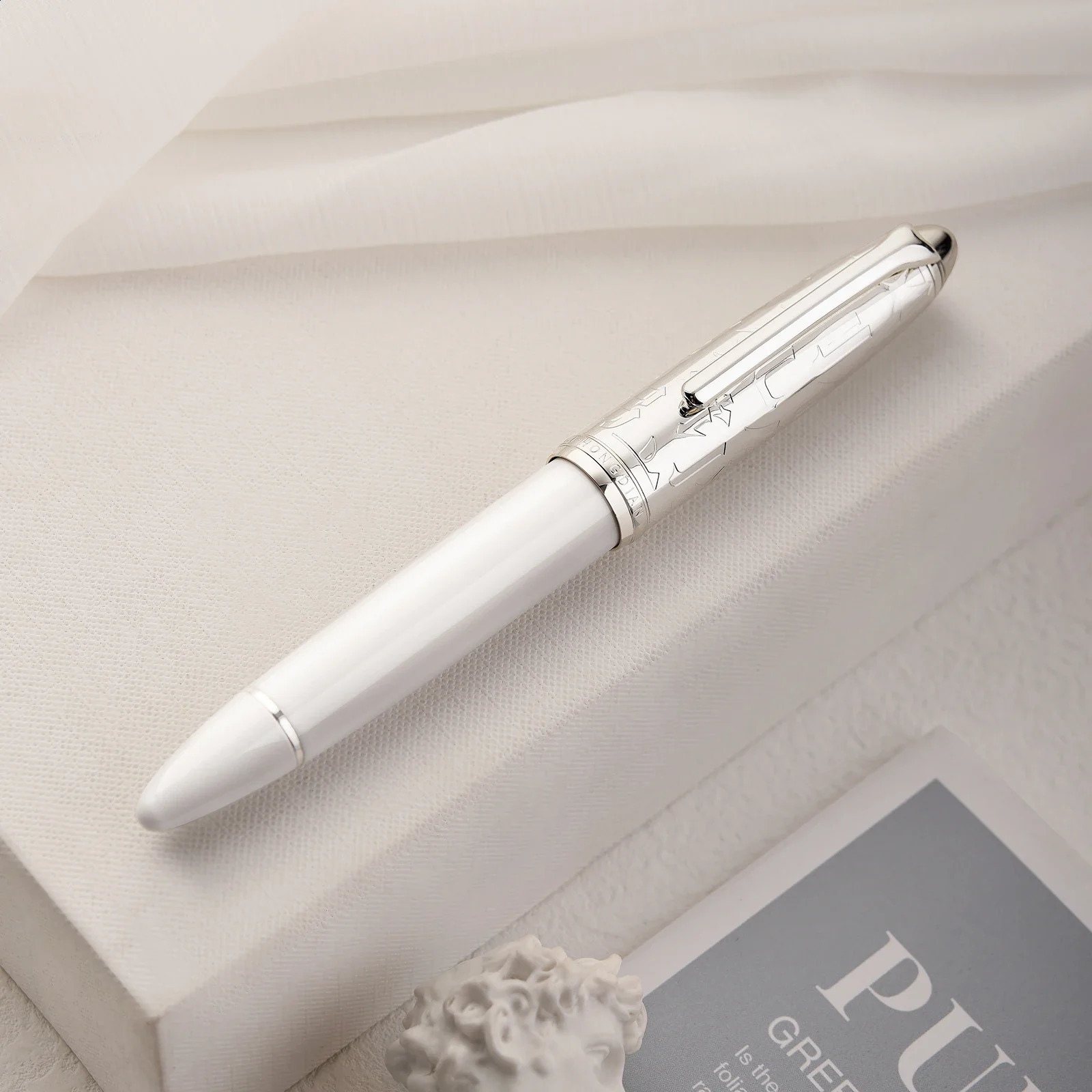 HongDian N6 White Piston Fountain Pen Resin EF/F/Long Knife Nib Beautiful Torpedo Cloud Seal Cap Business Office Writing 250115