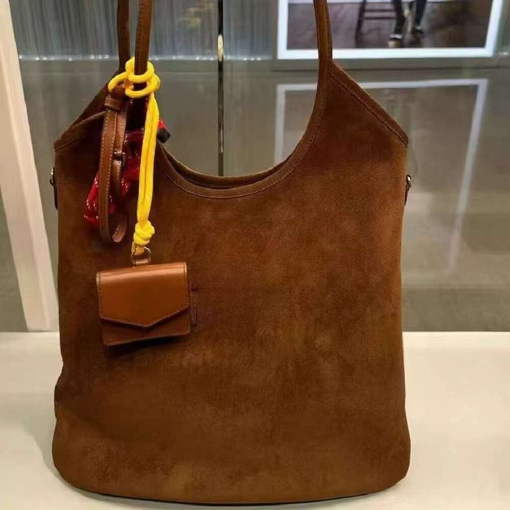 2024 New High Quality Large Capacity Underarm Bagsimple Fashion Versatile Retro Suede Single Shoulder Handbag