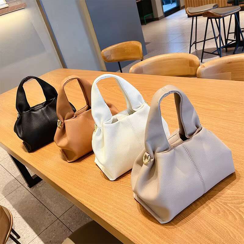 Retro Pu Leather Handbag For Women French Versatile Solid Color Crossbody Bag 2024 New Fashion Simple Black Shoulder Bags