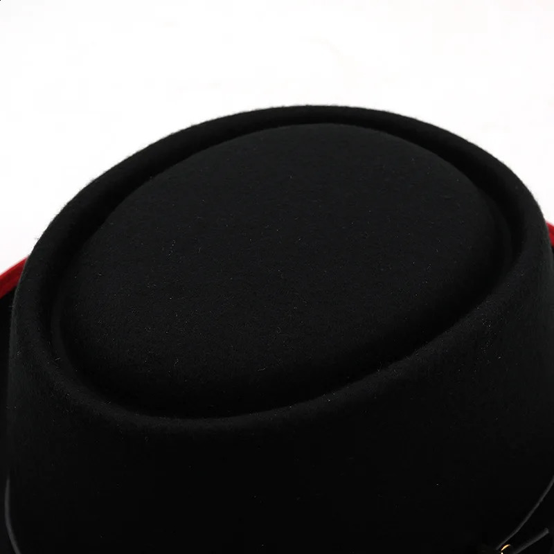 Pork Pie Hat Billycock Felt Small Brim Bowler Mens Fashion British Style Hip Hop Fedora Women Party Sombrero Caps 250118
