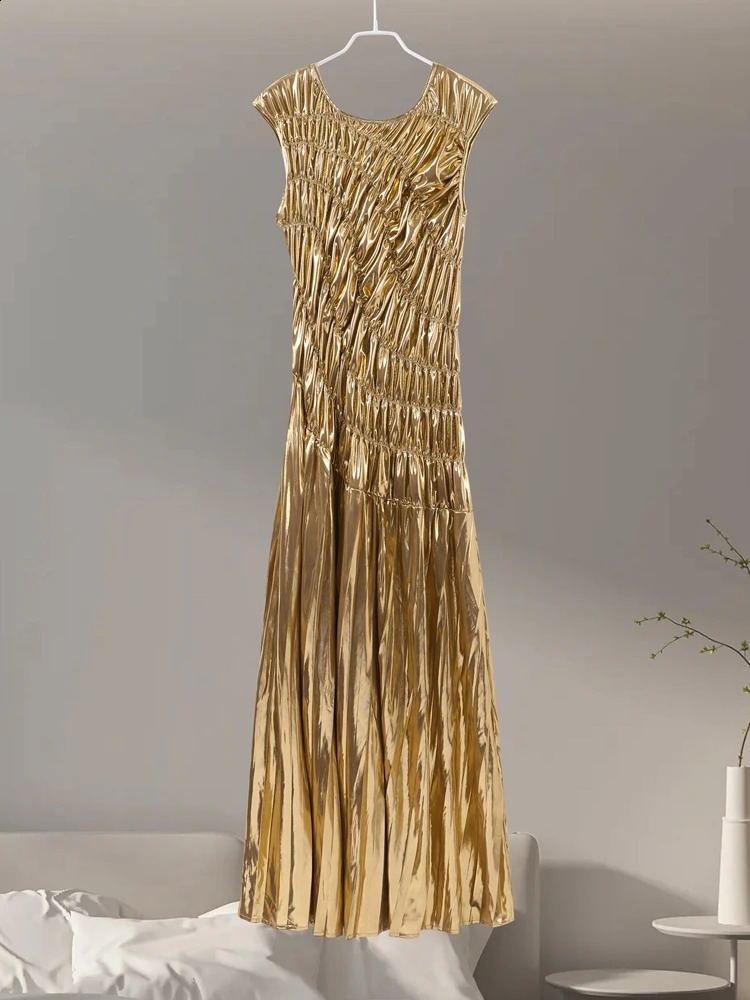 Sexy Gold Sequins Pleated Long Dess Women Party Round Neck Sleeveless Empire Female Dresses 2025 Elegant Evening Vestidos 250121