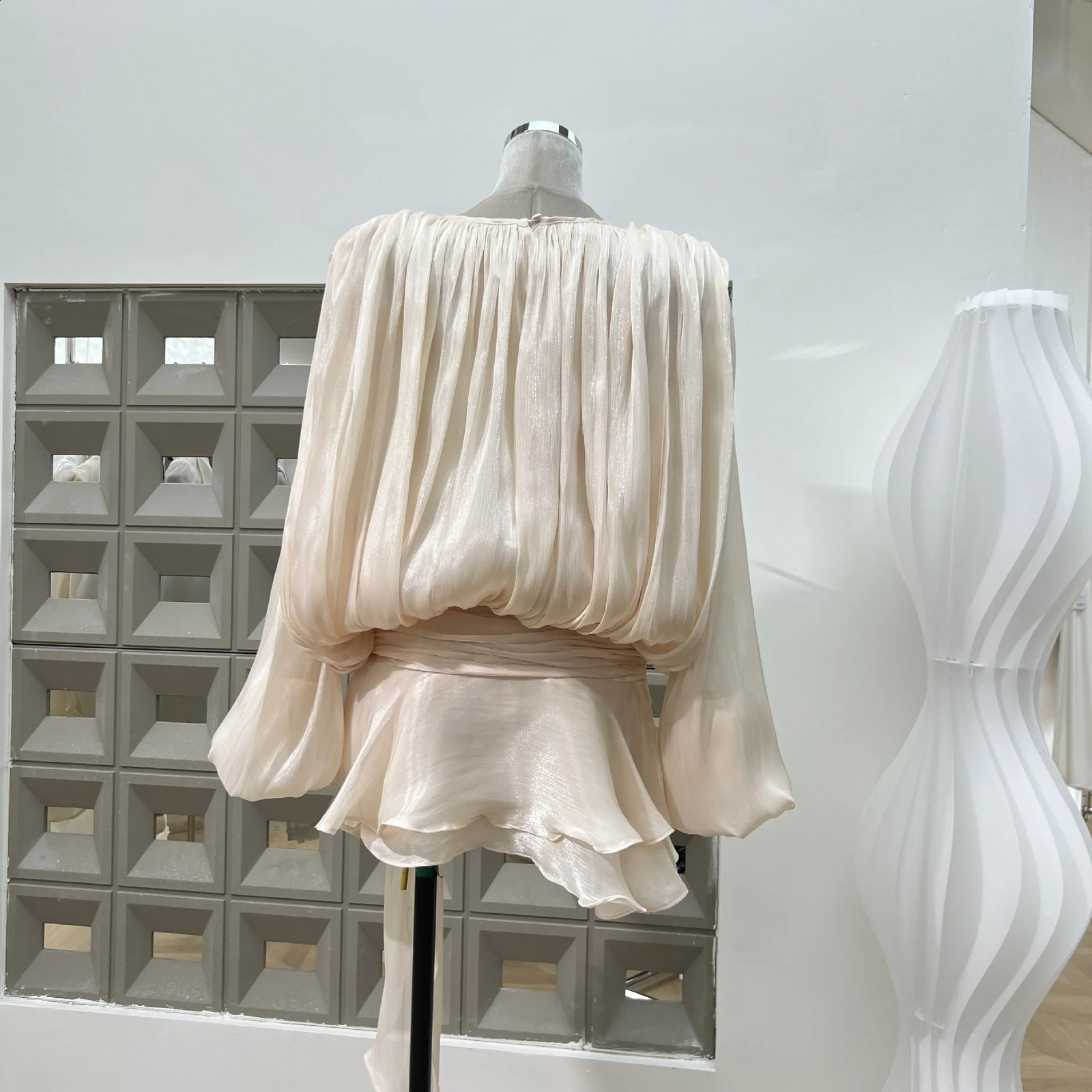 KBQ Solid Patchwork Lace Up Loose Dresses For Women O Neck Long Sleeve High Waist Spliced Folds Temperament Dress Female Fashion 250121